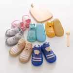 Zapatos media antideslizantes para bebés $3.000 - Imagen 6