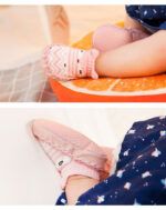 Zapatos media antideslizantes para bebés $3.000 - Imagen 2